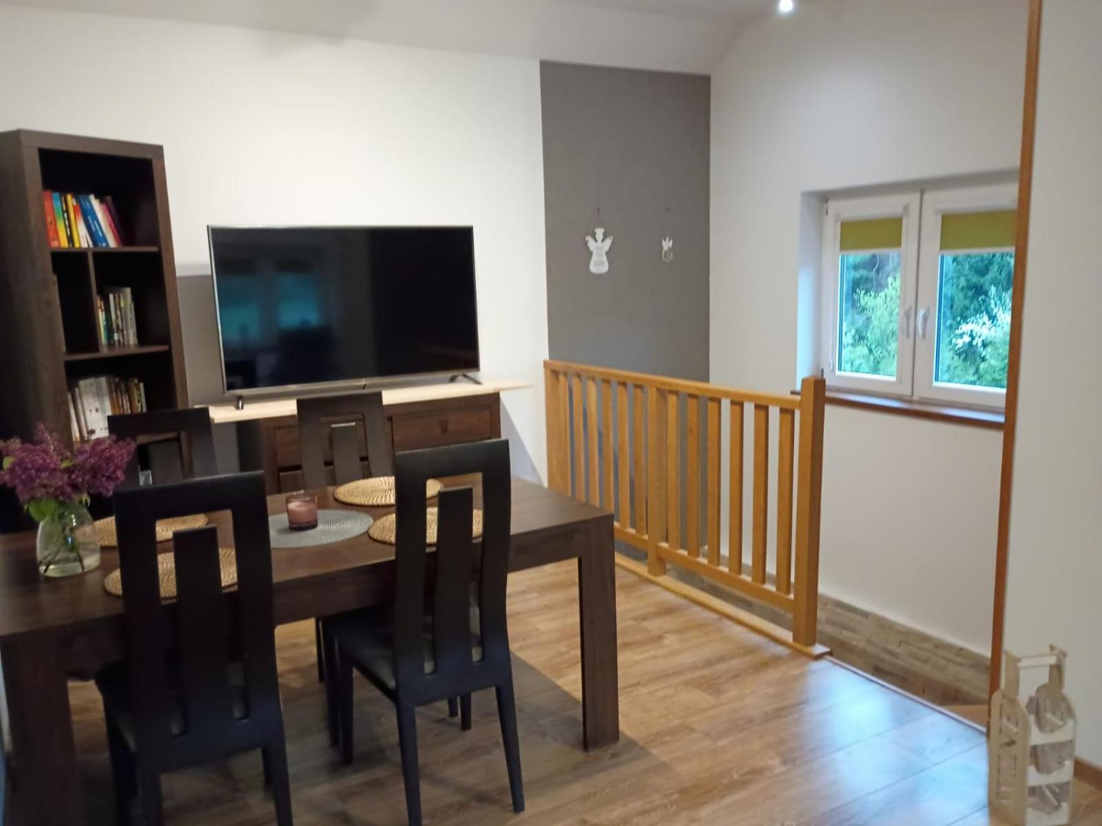 Apartament Pod Lasem Tenczynek ภายนอก รูปภาพ